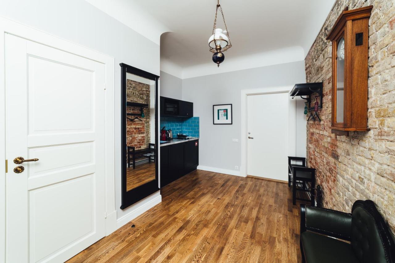Sherlock Apartments Рига Екстериор снимка