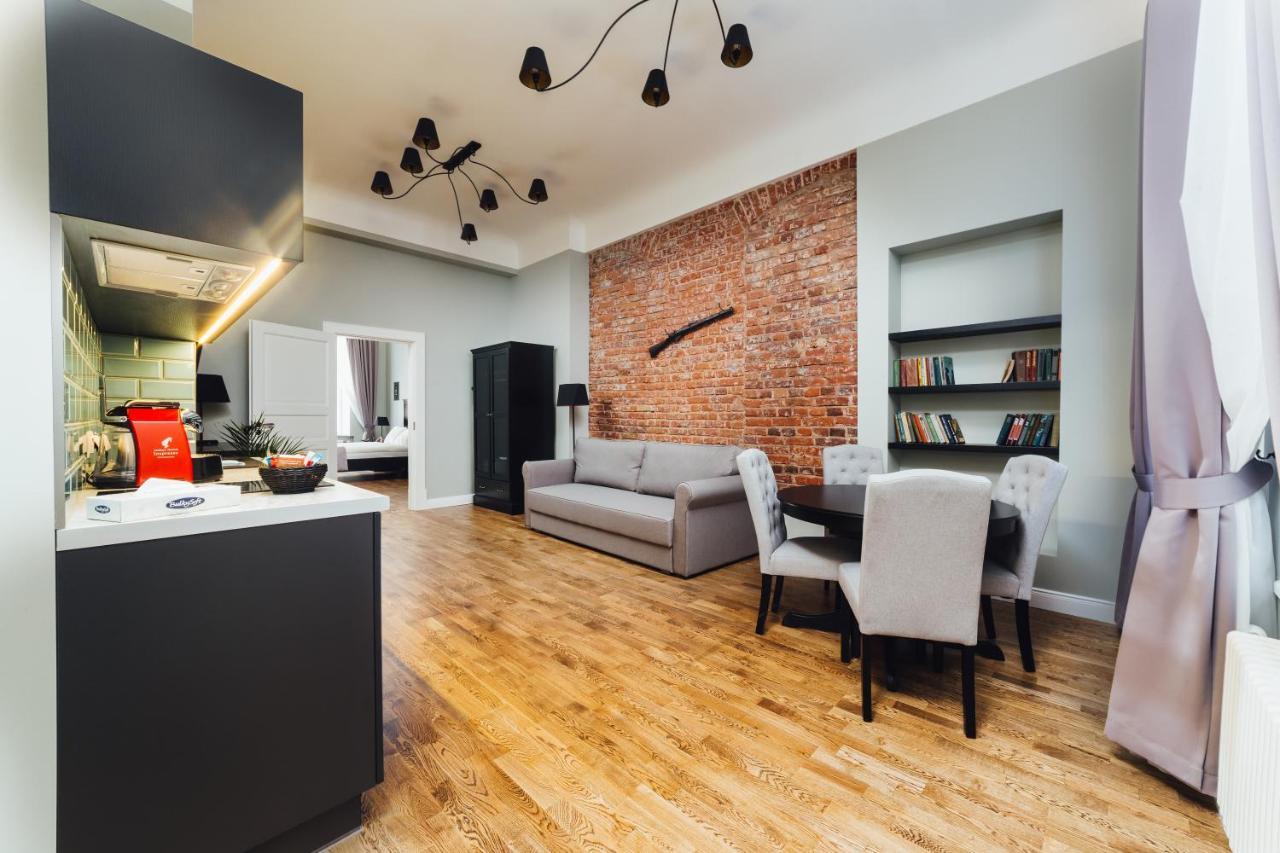 Sherlock Apartments Рига Екстериор снимка